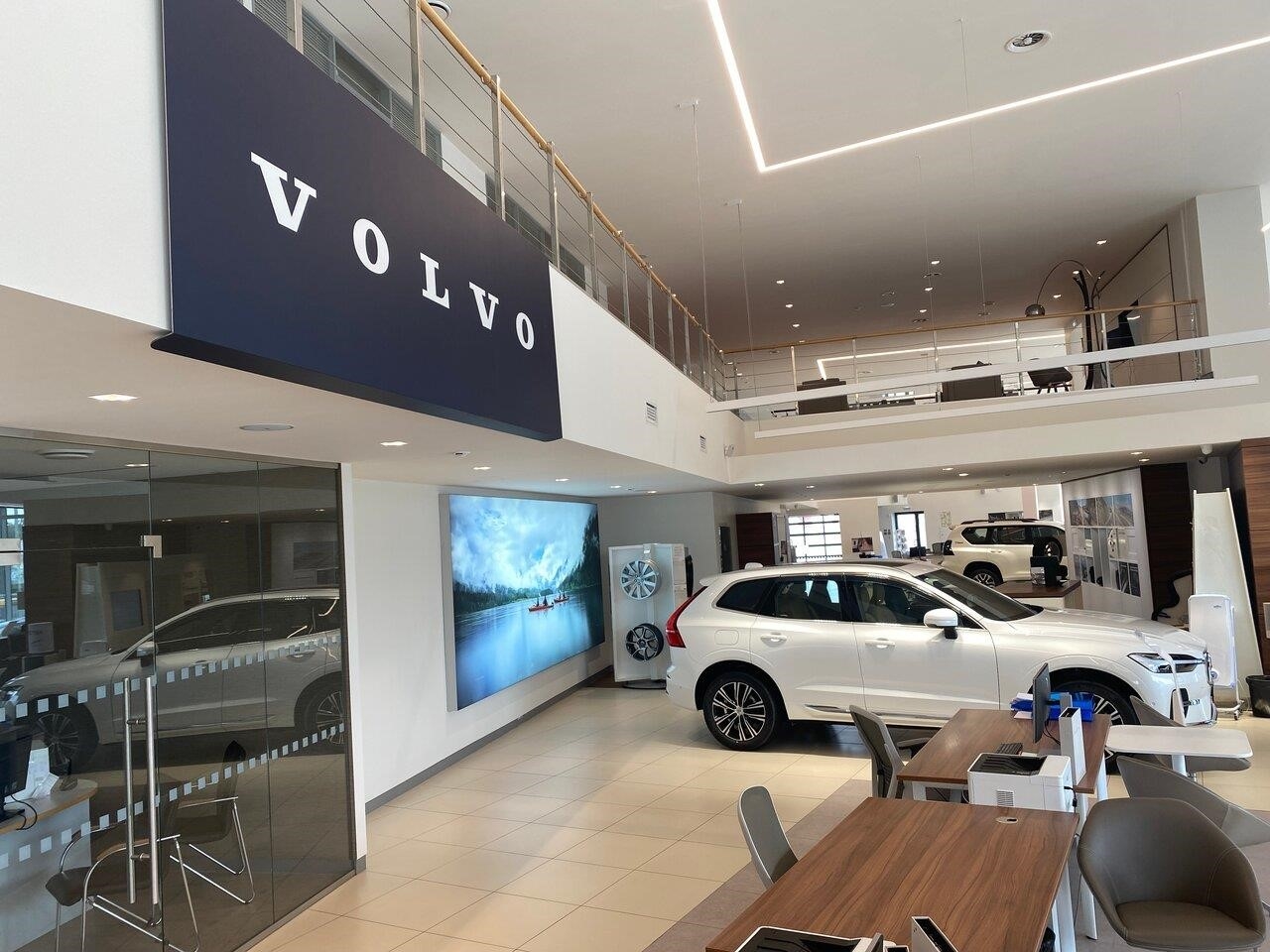 Volvo Car Краснолесье в Екатеринбурге улица Начдива Онуфриева, 57А