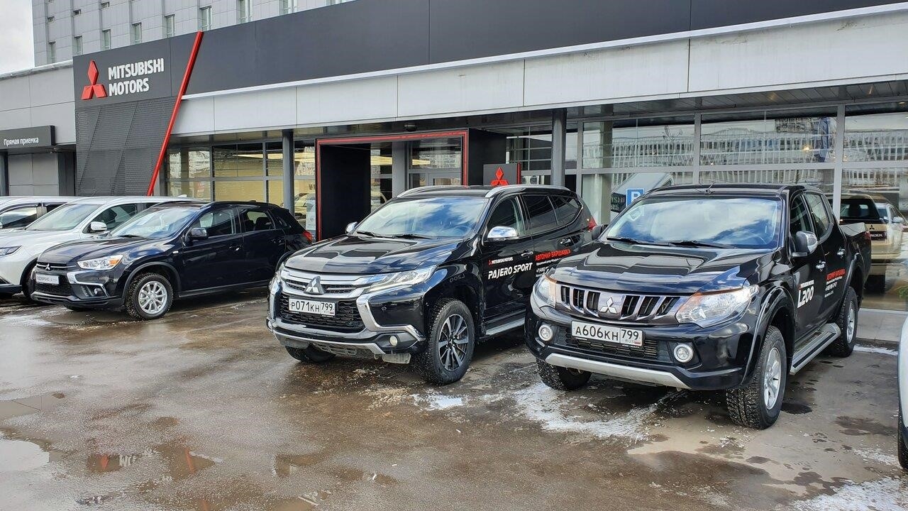 Автомир, официальный дилер Mitsubishi в Москве Варшавское шоссе, 127Б, вход Mitsubishi