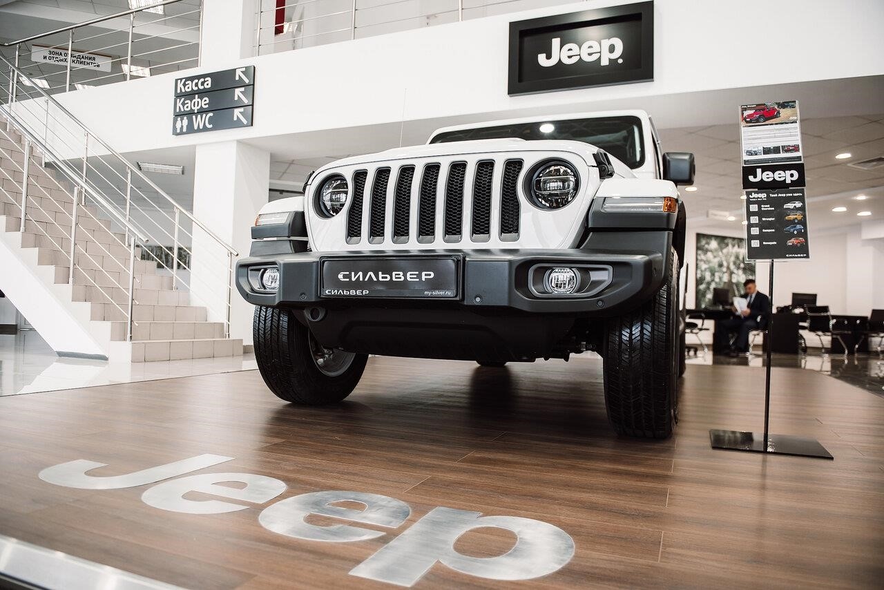 Сильвер. Jeep в Красной Башкирии улица 50 лет Победы, 34