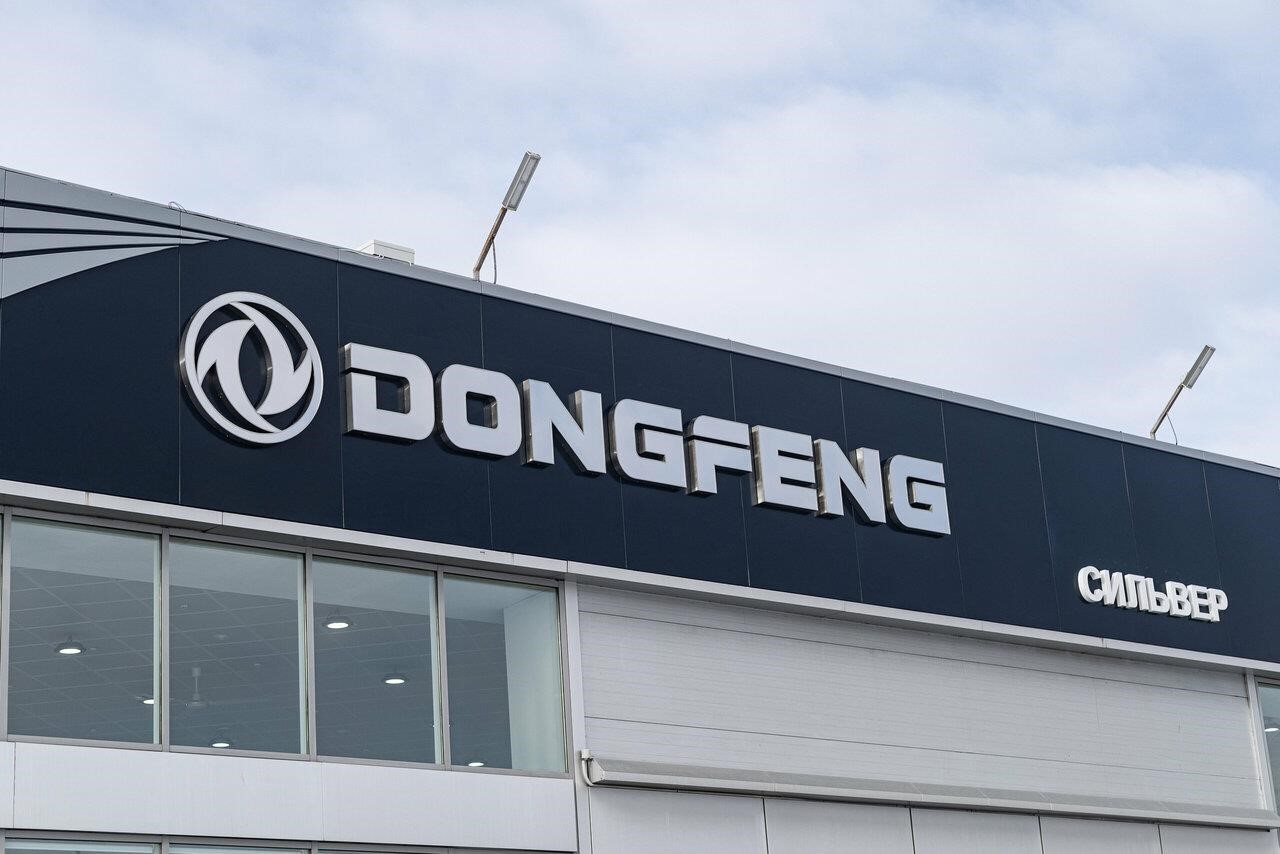 Сильвер. Dongfeng в Красной Башкирии улица 50 лет Победы, 34