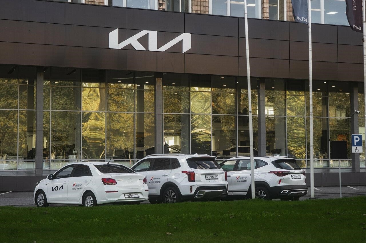 Kia Максимум - официальный дилер Киа в Санкт-Петербурге проспект Непокорённых, 47А, этаж 1